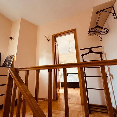 Sky Guest House Tbilisi Exteriör bild