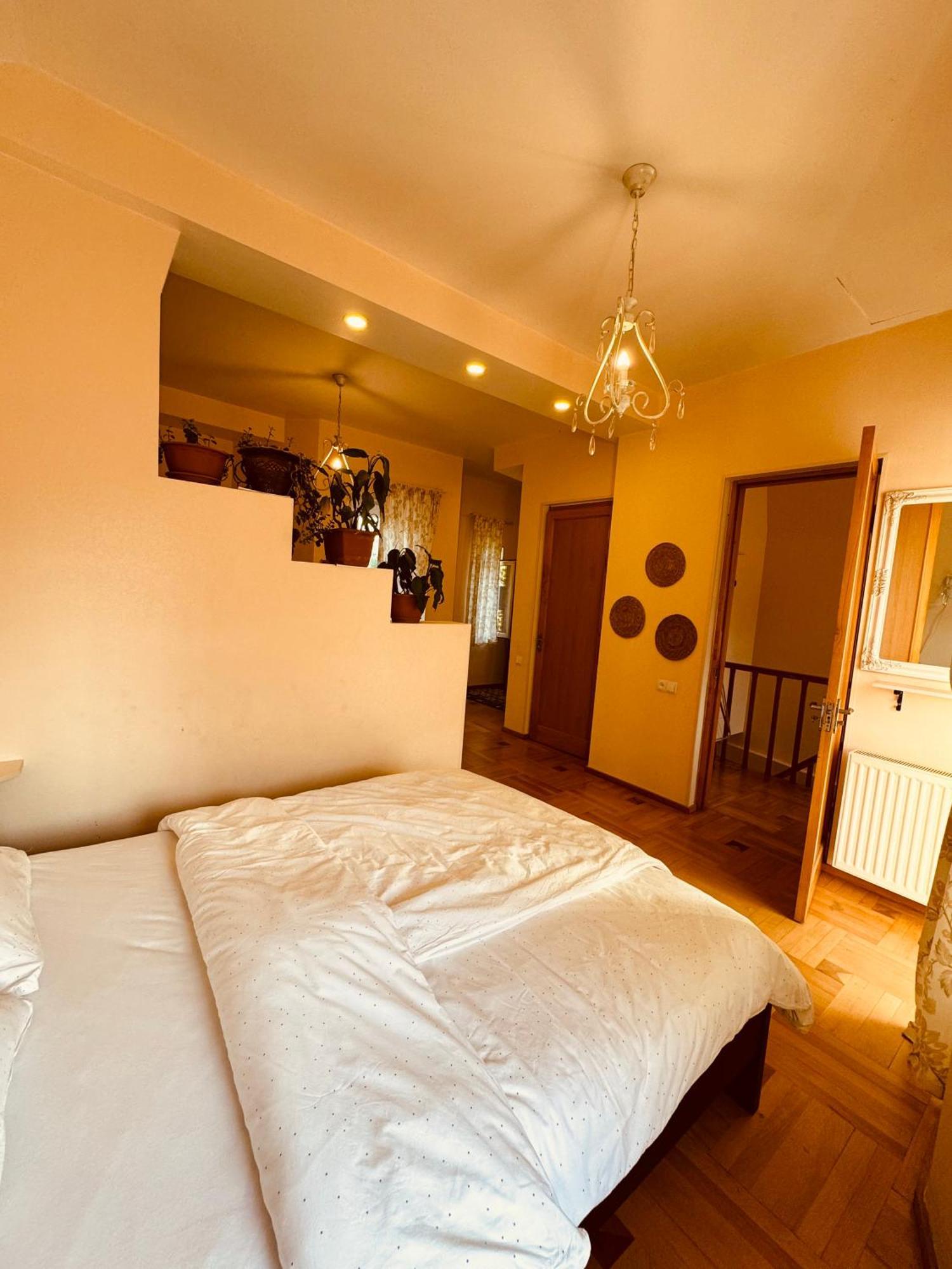 Sky Guest House Tbilisi Exteriör bild