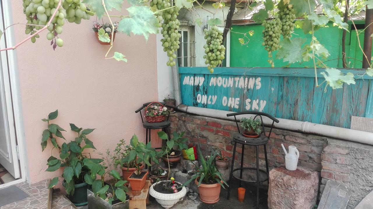 Sky Guest House Tbilisi Exteriör bild